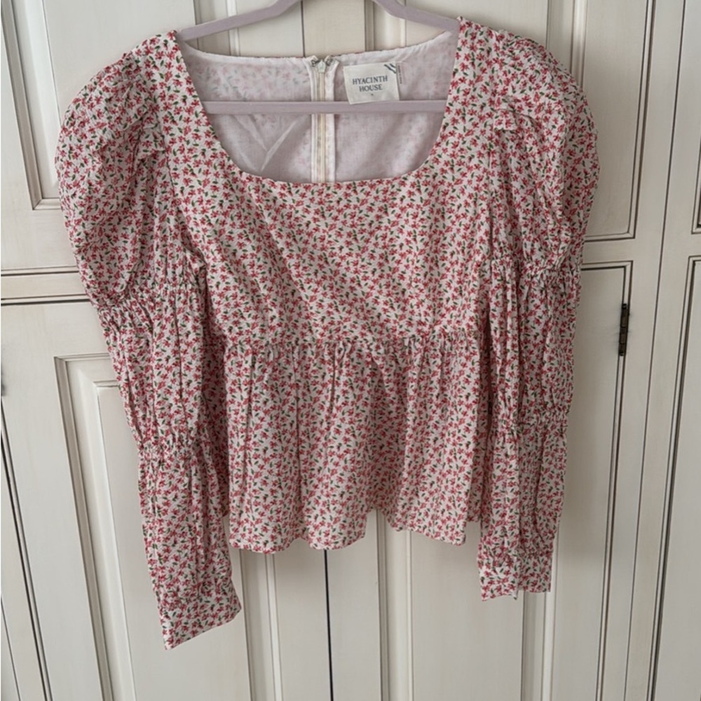 Tuckernuck Hyacinth House Women's Top